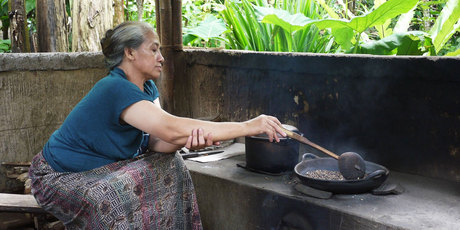 A woman roasts beans to make kopi luwak, after they've been conveniently processed by the Asian palm civet.
A woman roasts beans to make kopi luwak, after they've been conveniently processed by the Asian palm civet.
