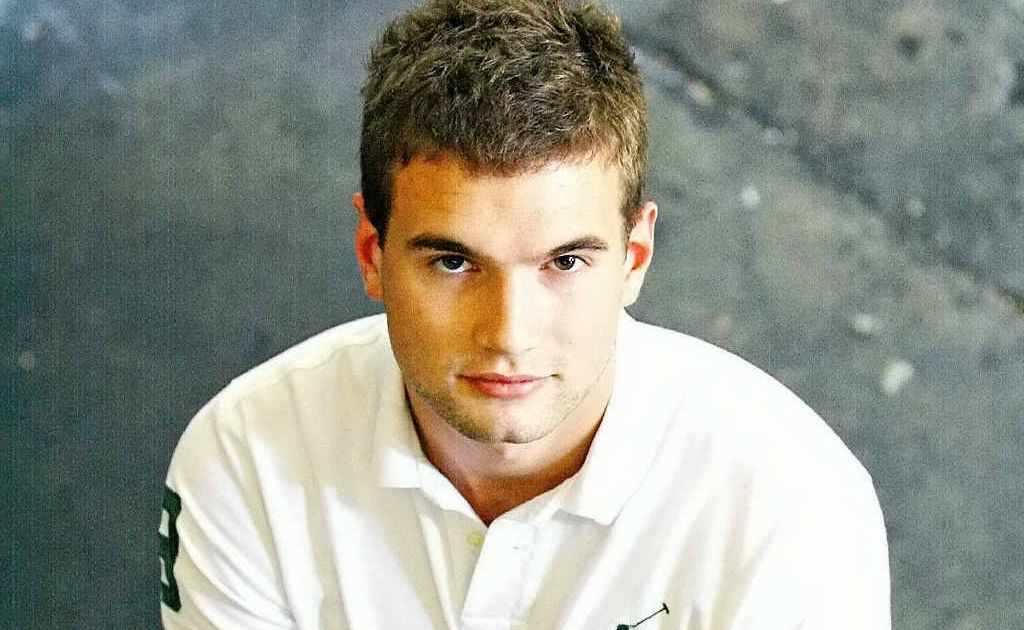 In the remake of Carrie, Alex Russell will play Billy, John Travolta's character in the original version of the horror film. In the remake of Carrie, Alex Russell will play Billy, John Travolta's character in the original version of the horror film.