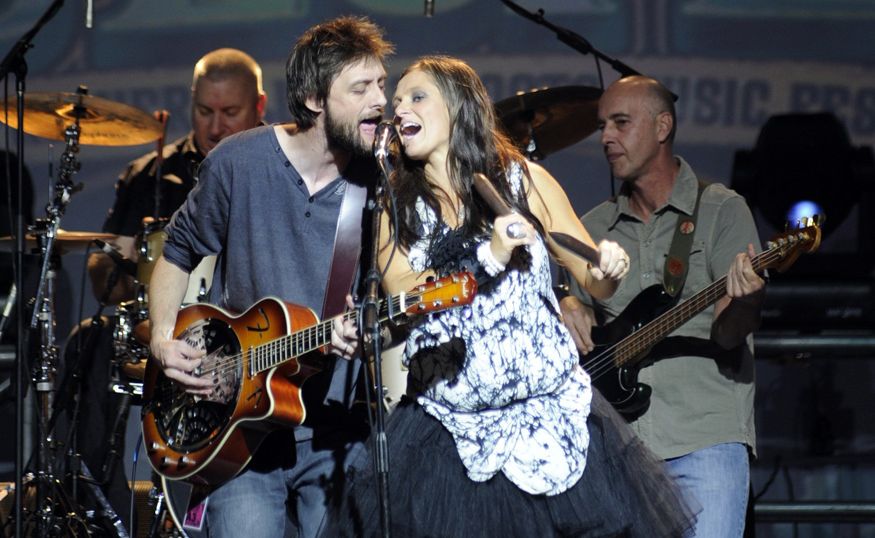 Kasey Chambers and Shane Nicholson performing at the 2011 Bluesfest. Kasey Chambers and Shane Nicholson performing at the 2011 Bluesfest.
