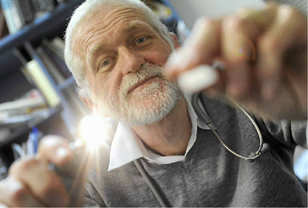 GOOD HEALTH: Dr Stephen Rigby says influenza vaccines have been proven to be safe. GOOD HEALTH: Dr Stephen Rigby says influenza vaccines have been proven to be safe.