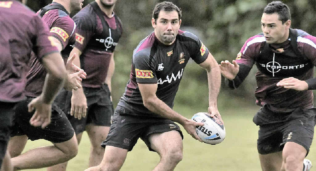 Cameron Smith trains with the Queensland squad at the Palmer Coolum Resort. Cameron Smith trains with the Queensland squad at the Palmer Coolum Resort.