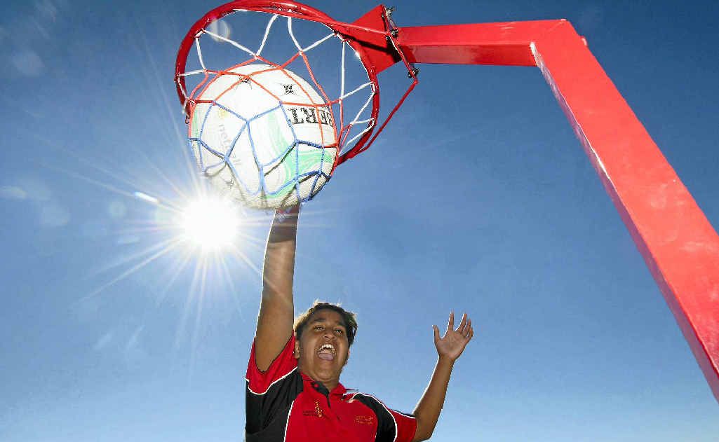 who is taylor zakhar perez dating