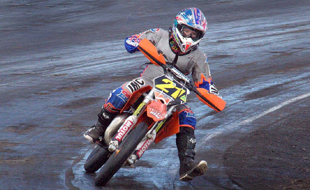 Jarred Brook takes a corner in his efforts to claim an Australian title. Jarred Brook takes a corner in his efforts to claim an Australian title.
