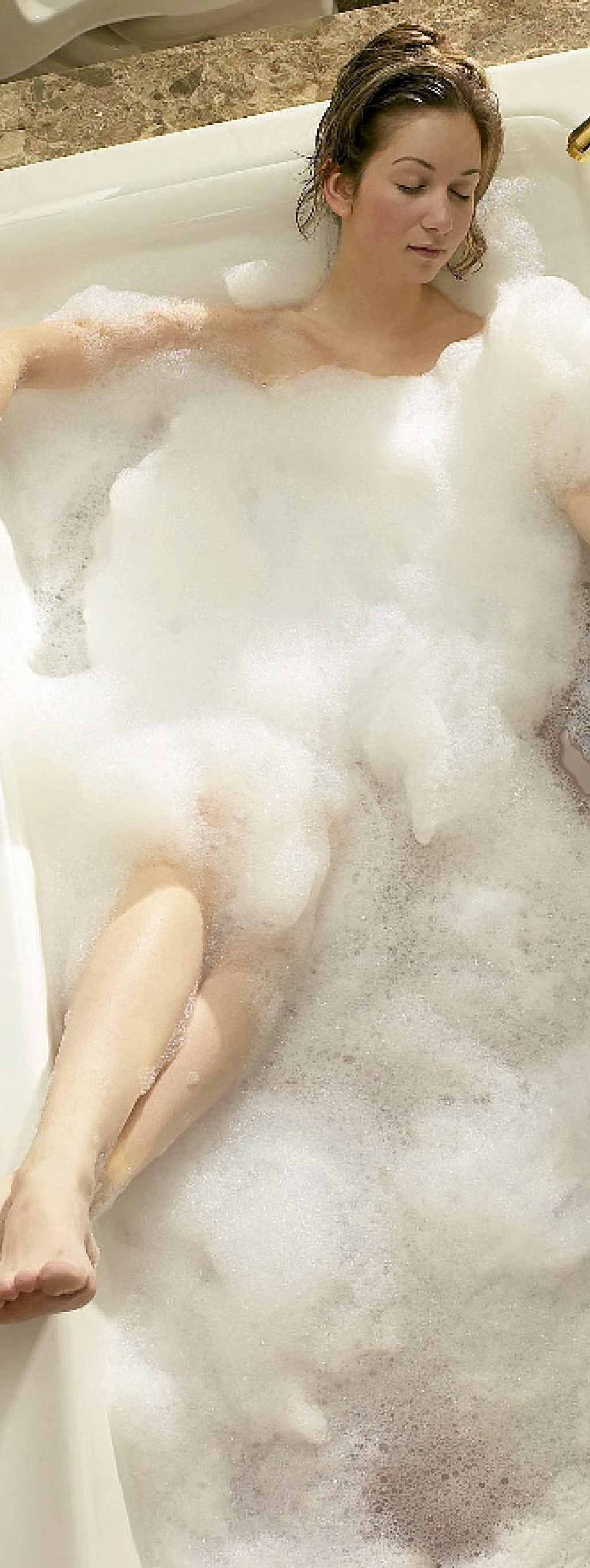 A bath can help people de-stress after a hectic day. A bath can help people de-stress after a hectic day.