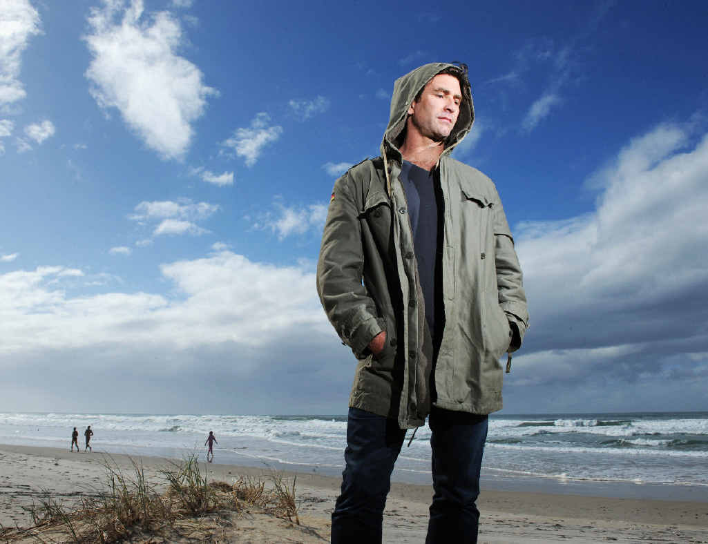 Musician Pete Murray pictured at Suffolk Beach. Musician Pete Murray pictured at Suffolk Beach.