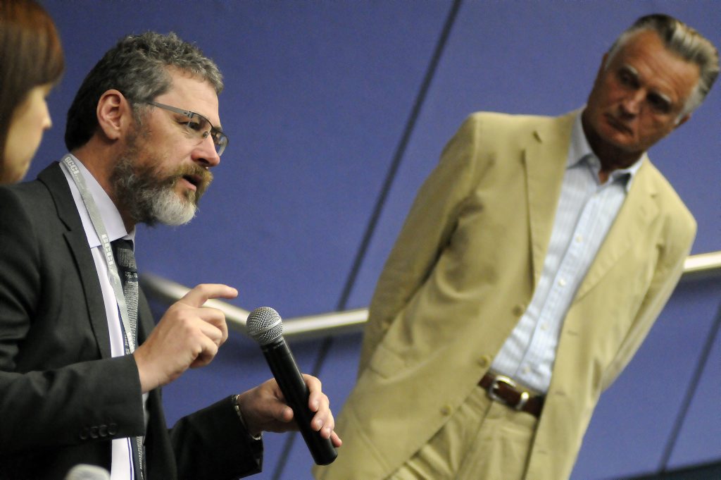 The Building opportunities in a Culturally Diverse World Forum, part of Gladstone Multicultural Week at CQ Uni. Chad Hewitt Vice-Chancellor of Gladstone CQ Uni Campus.