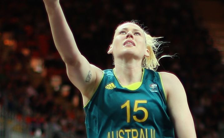 Lauren Jackson (pic) has helped Australia to a 70-66 victory over Russia. Lauren Jackson (pic) has helped Australia to a 70-66 victory over Russia.