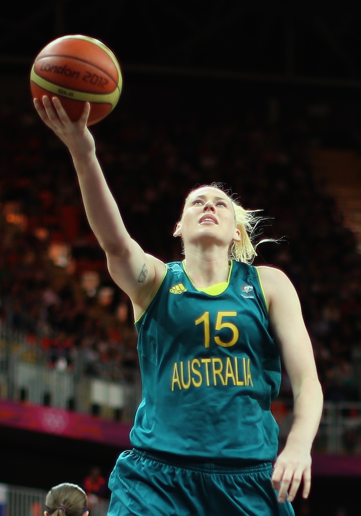 Lauren Jackson (pic) has helped Australia to a 70-66 victory over Russia. Lauren Jackson (pic) has helped Australia to a 70-66 victory over Russia.