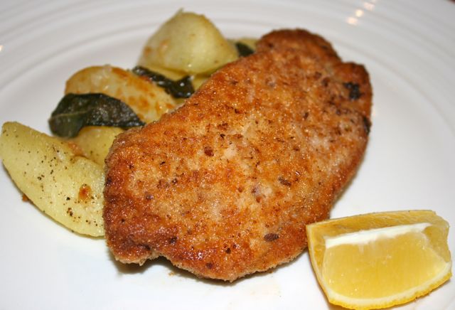 Miss Foodie's crumbed pork loin medallions with sautéed apples, potatoes and sage. Miss Foodie's crumbed pork loin medallions with sautéed apples, potatoes and sage.