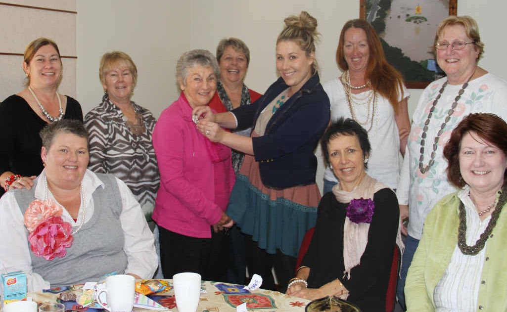 The lovely women of the Cancer Council’s monthly morning tea were treated to some fashion tips by professional stylist Sarah Turner. The lovely women of the Cancer Council’s monthly morning tea were treated to some fashion tips by professional stylist Sarah Turner.