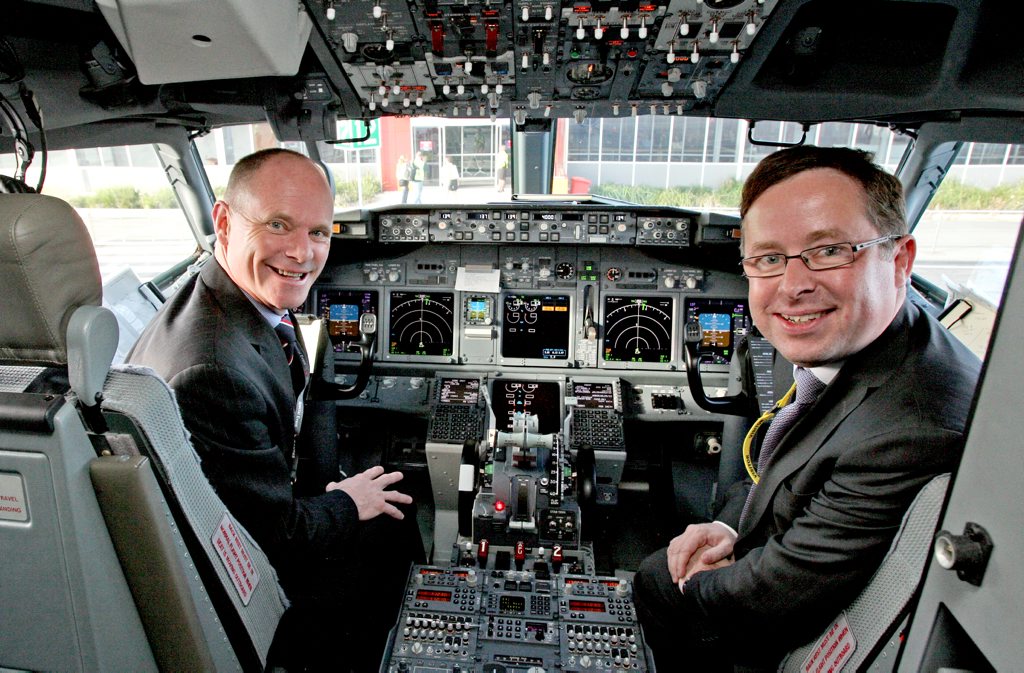 Qantas CEO Alan Joyce and Queensland Premier Campbell Newman. Qantas CEO Alan Joyce and Queensland Premier Campbell Newman.