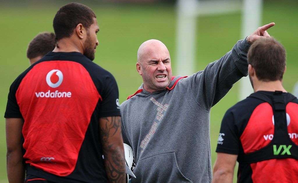 Head coach Brian McClennan gives instructions during a New Zealand Warriors NRL training session. Head coach Brian McClennan gives instructions during a New Zealand Warriors NRL training session.