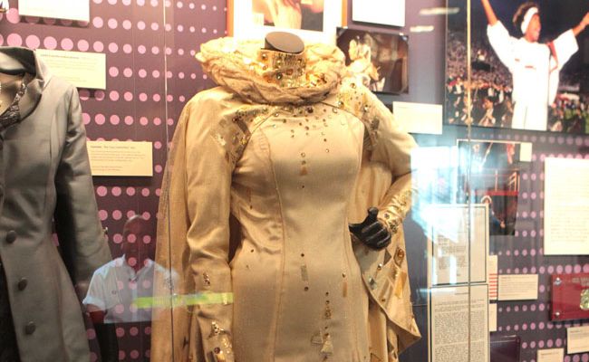 A costume from the exhibition. A costume from the exhibition.