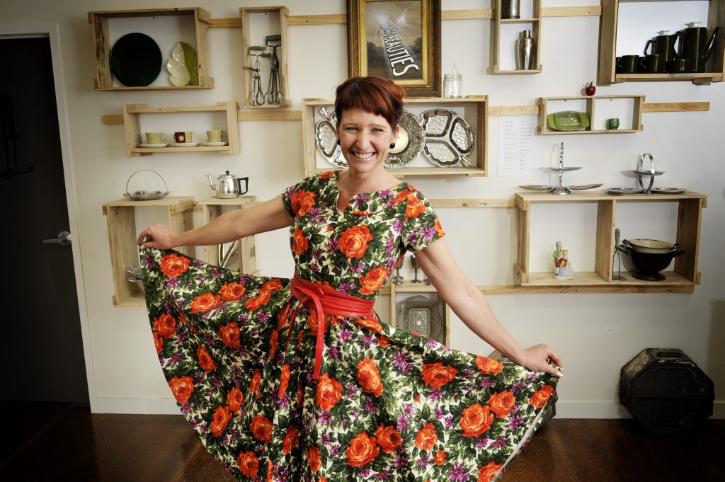 Nerida Tupas from Old Fangled Beauties is a fan of 50s fashion. Nerida Tupas from Old Fangled Beauties is a fan of 50s fashion.