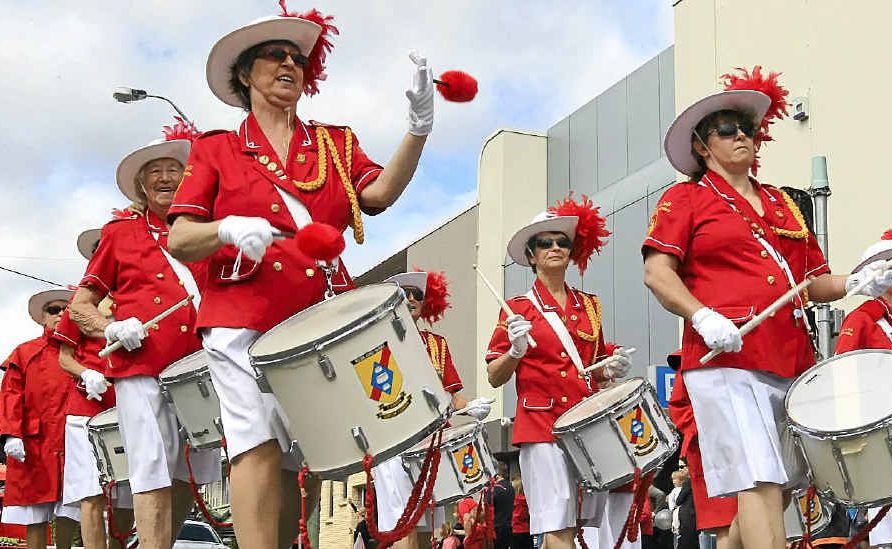 Crowds enjoyed the entertainment during Saturday's Banana Festival parade. Crowds enjoyed the entertainment during Saturday's Banana Festival parade.