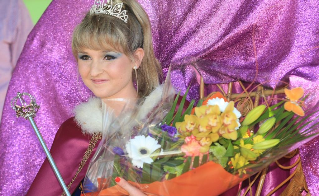 Jess Mattner was named the 2012 Banana Queen. Jess Mattner was named the 2012 Banana Queen.