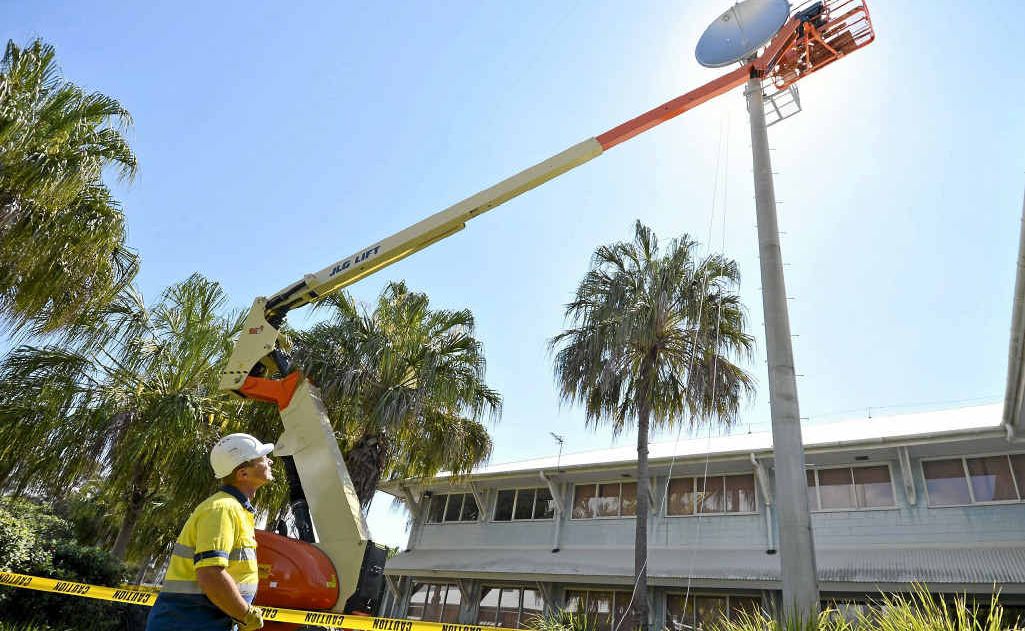 The old antenna at CQUniversity is making way for a new one to provide faster internet for Heron Island. The old antenna at CQUniversity is making way for a new one to provide faster internet for Heron Island.