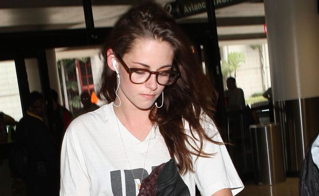 Kristen Stewart is allegedly cuddling up to Robert Pattinson's stuffed animal toys for security and comfort. Kristen Stewart is allegedly cuddling up to Robert Pattinson's stuffed animal toys for security and comfort.