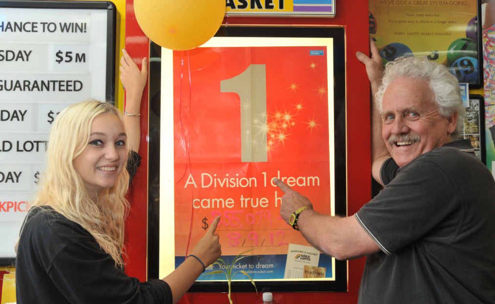 Rosemary Bean and Ken Anderson from Noosa Junction Newsagency. Rosemary Bean and Ken Anderson from Noosa Junction Newsagency.