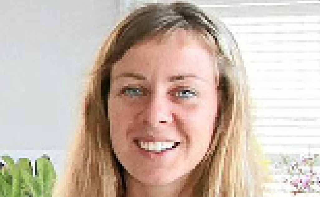 Lenni Semmelink, won Biosphere art mentorship prize. Lenni Semmelink, won Biosphere art mentorship prize.