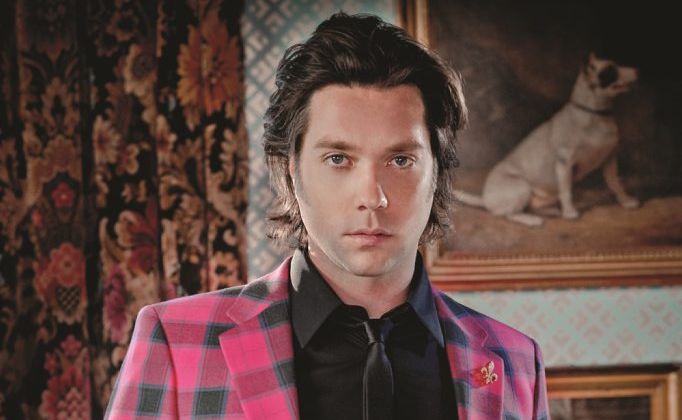 Rufus Wainwright. Rufus Wainwright.