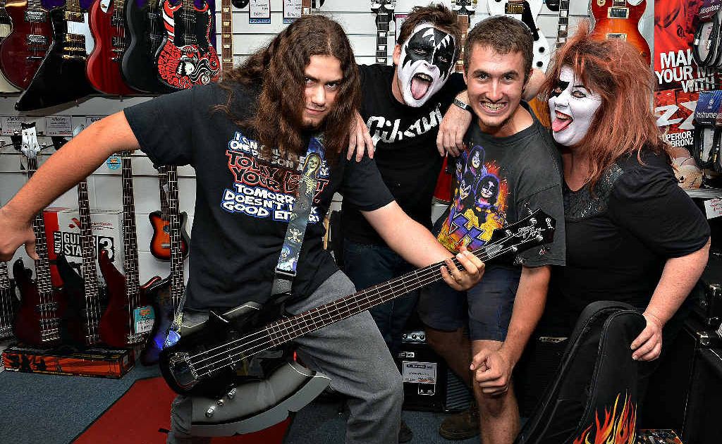 Kiss fans Kiss fans