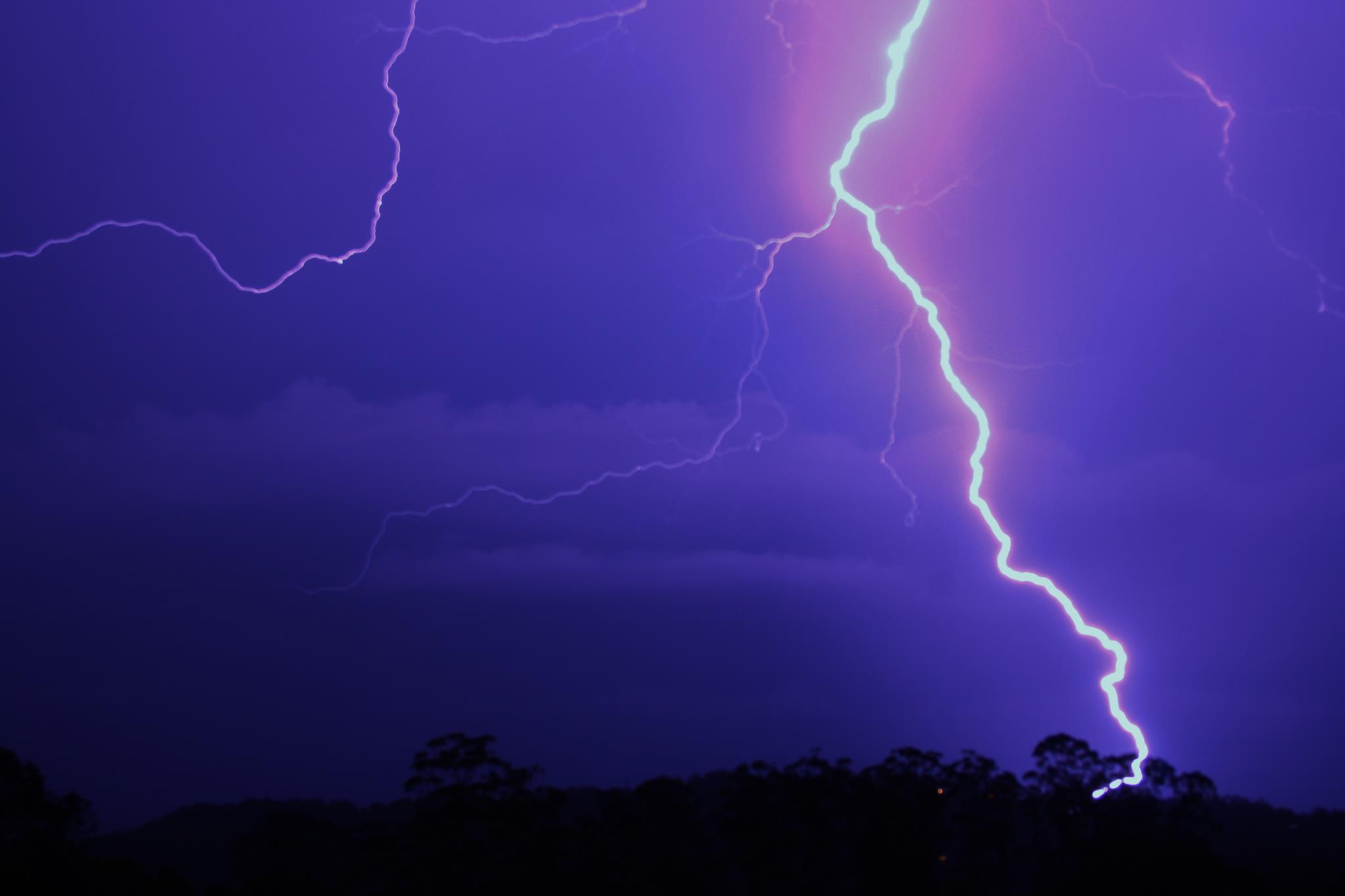Michelle Aust posted this photo of the lightning at Palmwoods on the Sunshine Coast. Michelle Aust posted this photo of the lightning at Palmwoods on the Sunshine Coast.