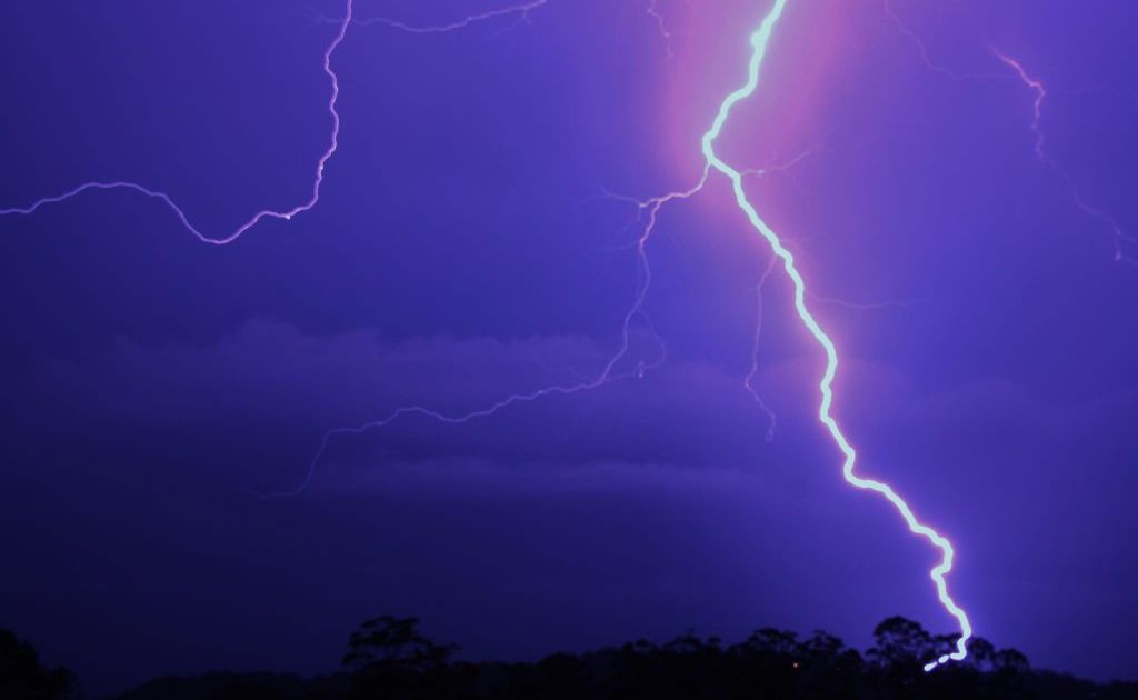 Super storm Qld 22,000 lightning strikes in three hours Sunshine