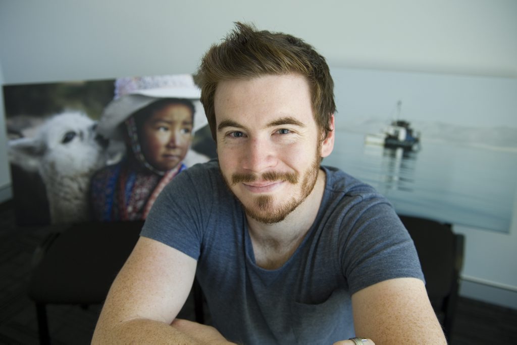 Photographer Simon Gleeson is auctioning his works from Peru.