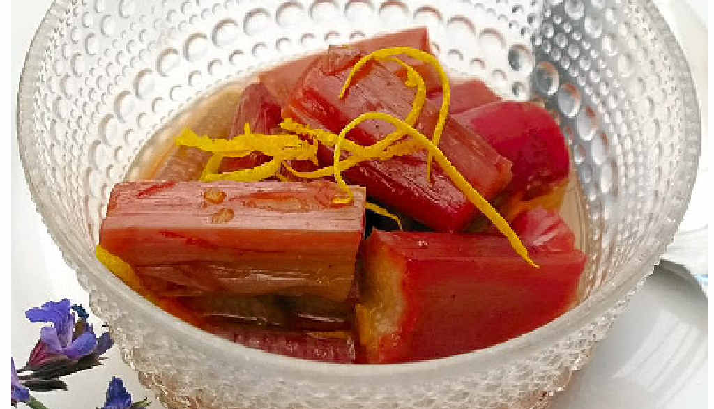 Baked rhubarb with orange and vanilla. Baked rhubarb with orange and vanilla.