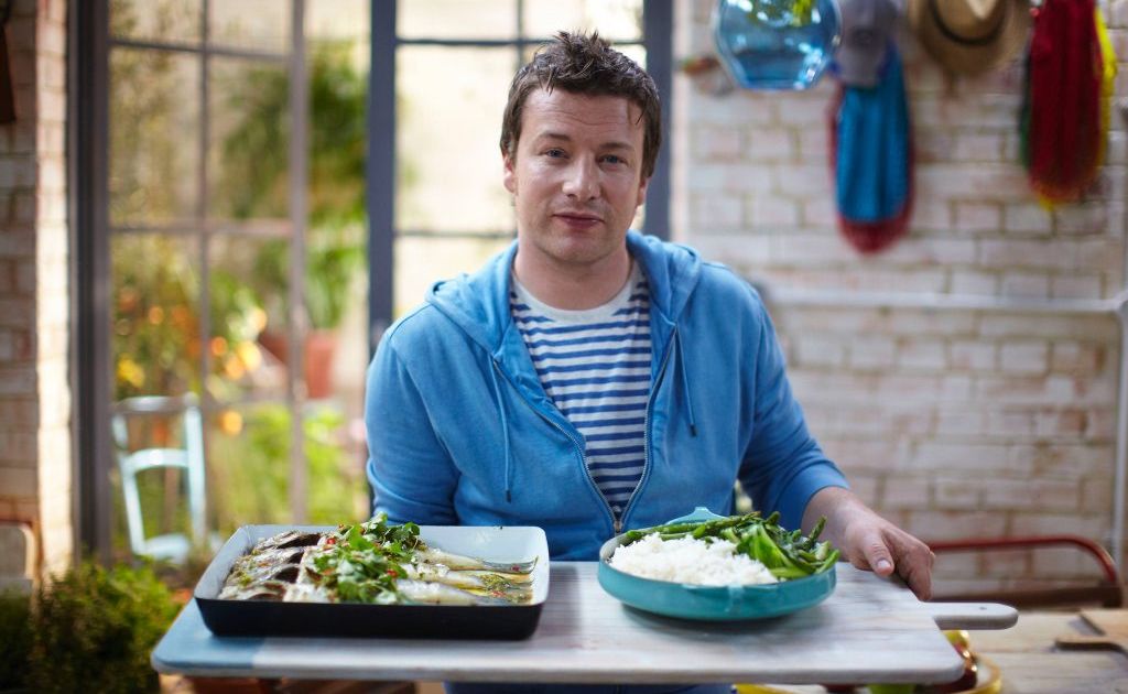 Jamie Oliver hosts the TV series Jamie's Fifteen Minute Meals. Jamie Oliver hosts the TV series Jamie's Fifteen Minute Meals.