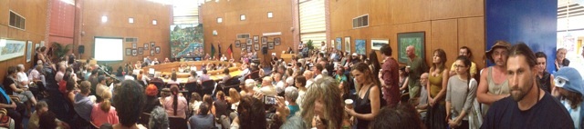 A panorama photo of the meeting at Mullumbimby meeting to discuss NSW Aboriginal Land Council plans to explore for gas in the Byron Shire. A panorama photo of the meeting at Mullumbimby meeting to discuss NSW Aboriginal Land Council plans to explore for gas in the Byron Shire.