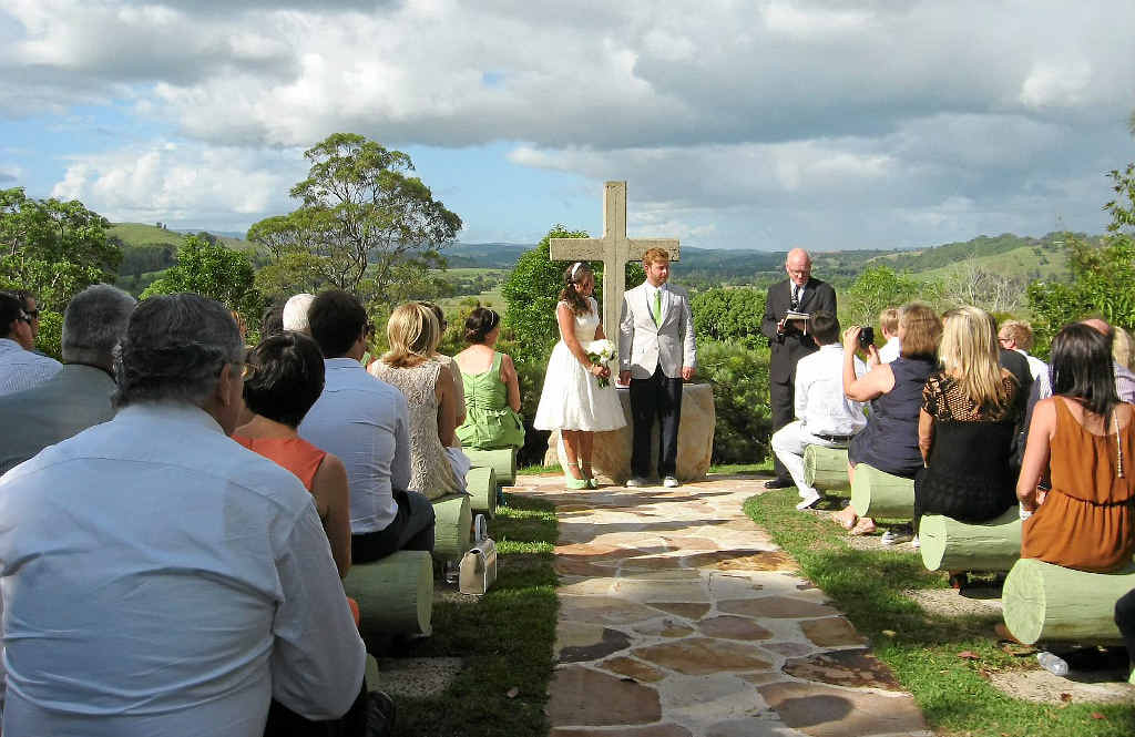 UNIQUE SETTING: Hayley Matthew of Surfers Paradise and Steve Kemp of the Bahamas were married by Rev John Thornton at the Bexhill open air cathedral. UNIQUE SETTING: Hayley Matthew of Surfers Paradise and Steve Kemp of the Bahamas were married by Rev John Thornton at the Bexhill open air cathedral.
