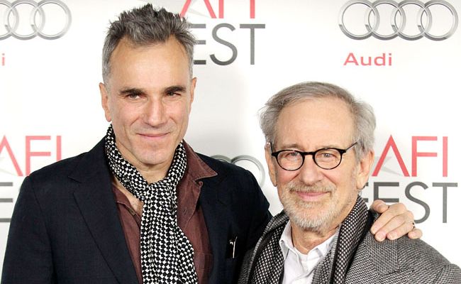 Daniel Day-Lewis and Steven Spielberg, the main actor and director of Lincoln, respectively. Daniel Day-Lewis and Steven Spielberg, the main actor and director of Lincoln, respectively.