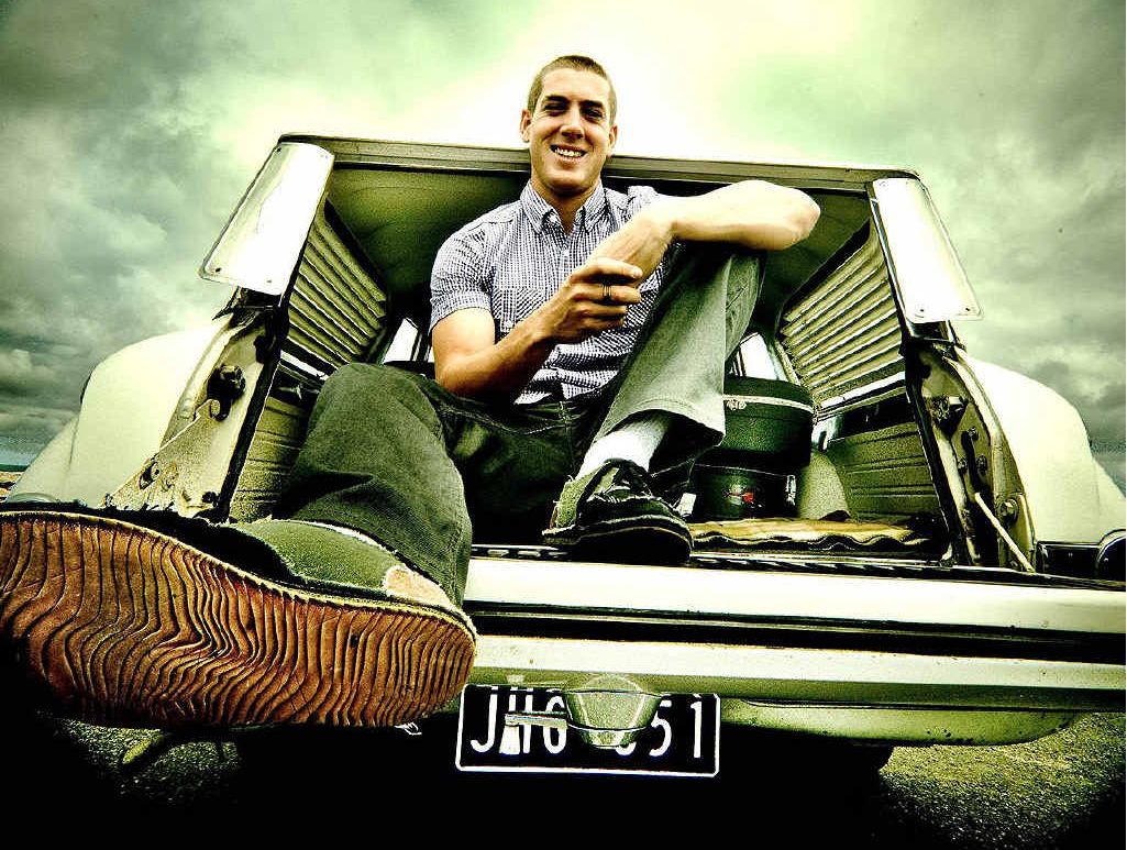 TRAVELLING MAN: Tom Richardson will perform at the Royal Mail Hotel.