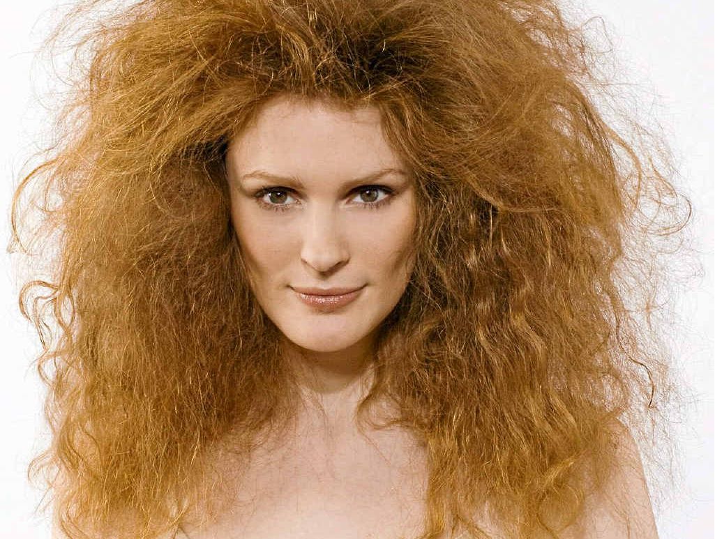 The Wella System Professional Enrich line uses ultra-luxurious cashmere extract for intense hair smoothness to decrease frizz. The Wella System Professional Enrich line uses ultra-luxurious cashmere extract for intense hair smoothness to decrease frizz.