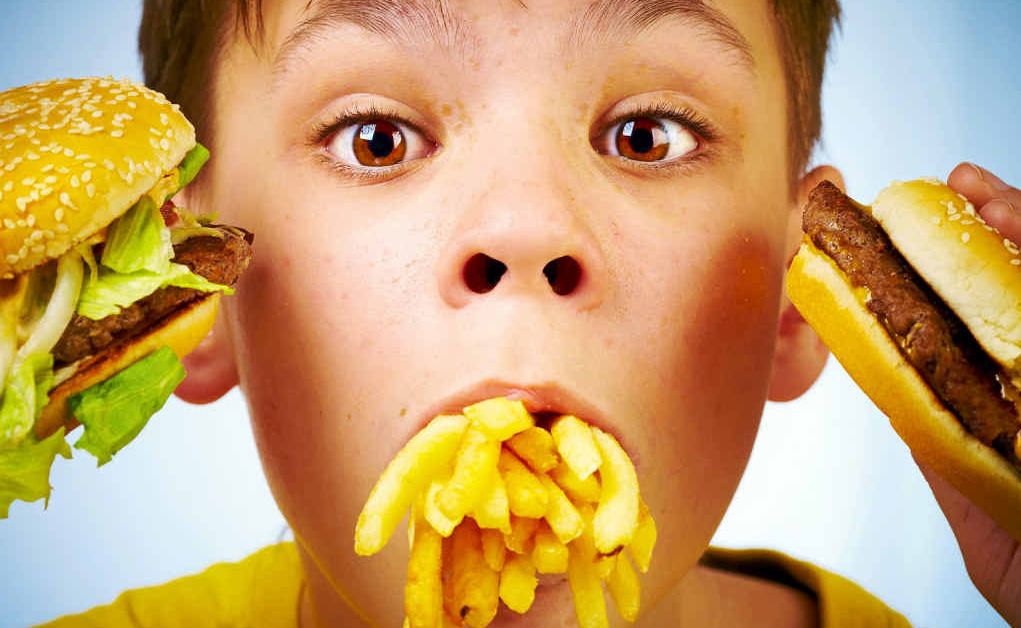 Fast food ads are shorter but more frequent during school holiday periods, research shows. Fast food ads are shorter but more frequent during school holiday periods, research shows.