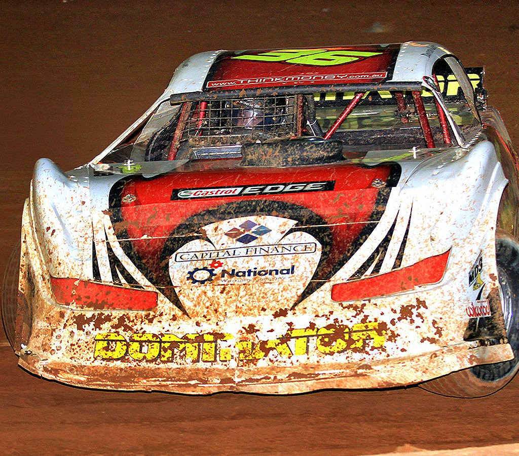 Ipswich driver Darren Kane has recaptured the National Super Sedan Series lead after strong performances in the Dubbo and Goulburn events. Ipswich driver Darren Kane has recaptured the National Super Sedan Series lead after strong performances in the Dubbo and Goulburn events.