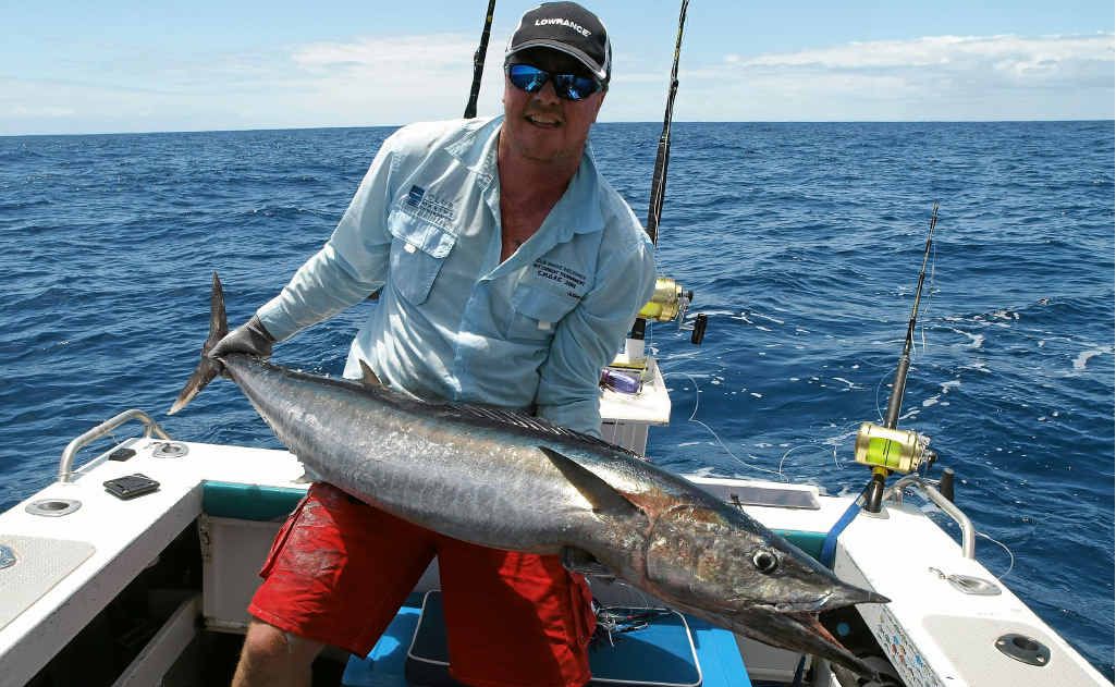 Stella 11 was heading back to port late in the afternoon when a lucky fisherman hooked this marlin. Stella 11 was heading back to port late in the afternoon when a lucky fisherman hooked this marlin.