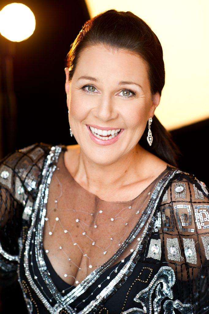 Actor Julia Morris will be a guest speaker at the GEA 2013 Inspiring Women in Industry Conference. Actor Julia Morris will be a guest speaker at the GEA 2013 Inspiring Women in Industry Conference.