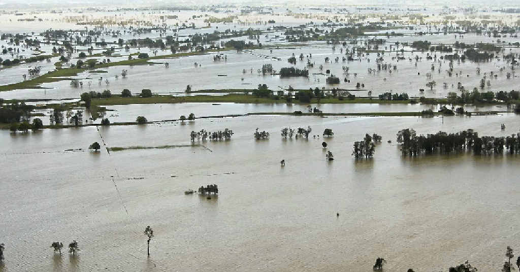 The Clarence River in flood. The Clarence River in flood.