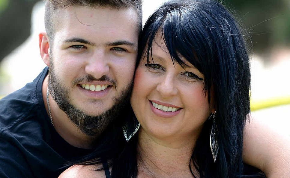 Linc Phelps and Stacey Lowe aren't letting age get in the way of love. Linc Phelps and Stacey Lowe aren't letting age get in the way of love.