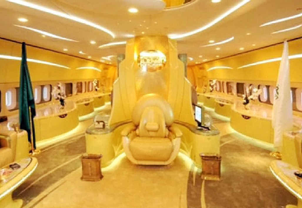 Now that's a first class seat fit for a prince. Now that's a first class seat fit for a prince.