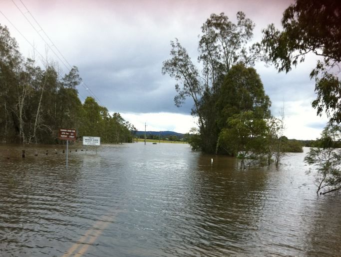 Photo taken at Shannons Ck Rd at Coutts Crossing by Jamie Starr. Photo taken at Shannons Ck Rd at Coutts Crossing by Jamie Starr.