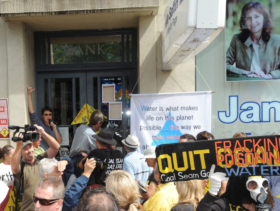 The Lock the Gate Alliance is launching its Call to Country,in front of Janelle Saffin Office in Lismore, asking for national law reform on coal and gas mining to Federal parliamentarians across Australia. The Lock the Gate Alliance is launching its Call to Country,in front of Janelle Saffin Office in Lismore, asking for national law reform on coal and gas mining to Federal parliamentarians across Australia.