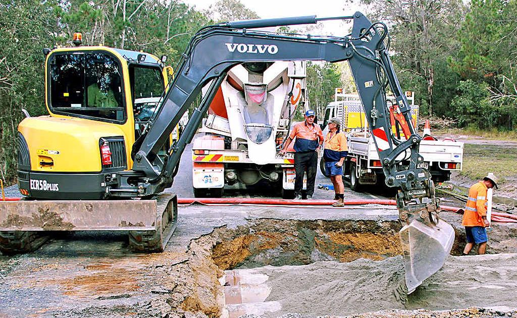 Two hundred Sunshine Coast road maintenance workers face leaving the Coast or the sack after more LNP Government cost cutting. Two hundred Sunshine Coast road maintenance workers face leaving the Coast or the sack after more LNP Government cost cutting.