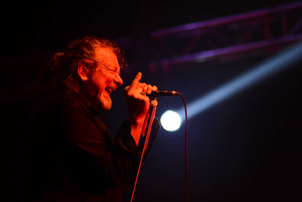 Robert Plant singing for a packed house at the Mojo tent. Robert Plant singing for a packed house at the Mojo tent.