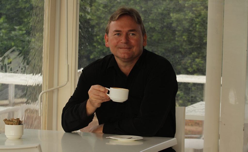 Entertainer Rob McCullough now calls the Fraser Coast home. Entertainer Rob McCullough now calls the Fraser Coast home.