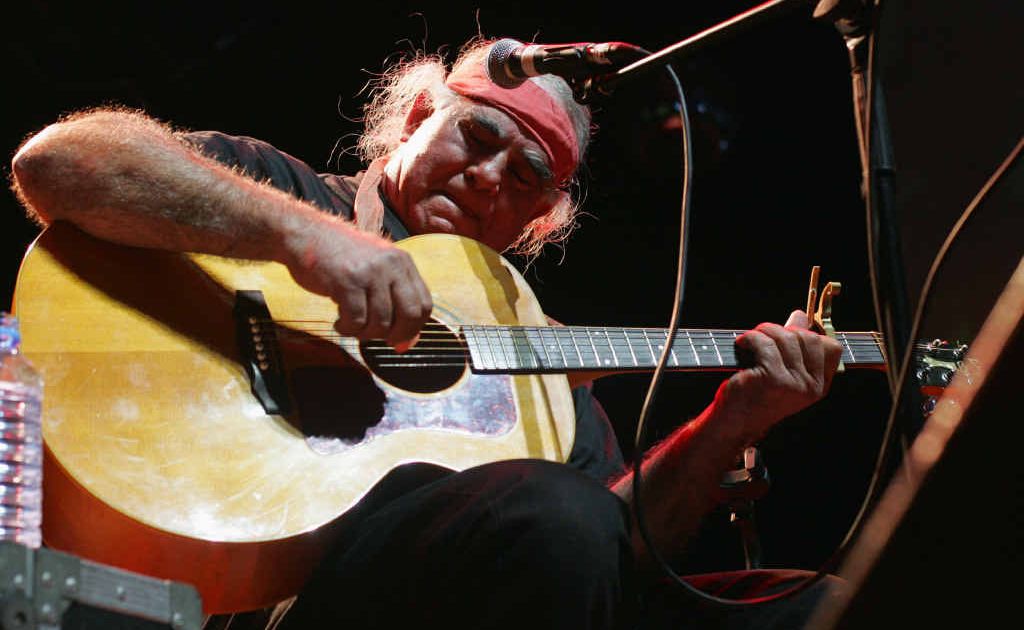 Kev Carmody has been awarded the Australia Council Don Banks Music Award for his outstanding contribution to Australian music. Kev Carmody has been awarded the Australia Council Don Banks Music Award for his outstanding contribution to Australian music.