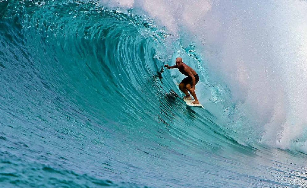 Maldives' Tunnel of Love is surfing as its best. Maldives' Tunnel of Love is surfing as its best.